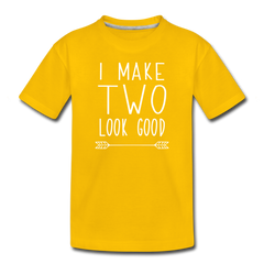 I Make Two Look Good, 2nd Birthday Outfit, Toddler Premium T-Shirt - sun yellow